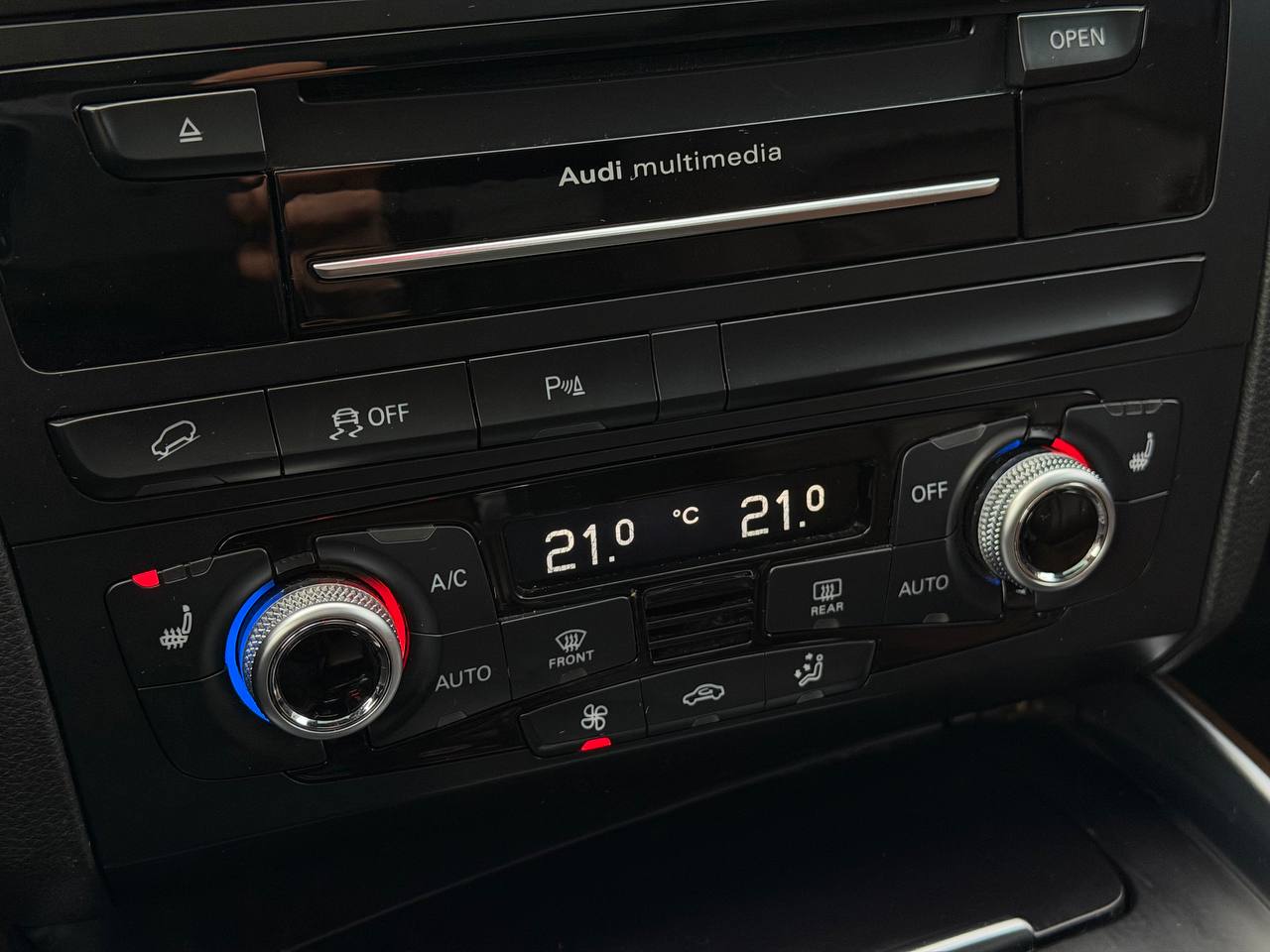 Audi-21