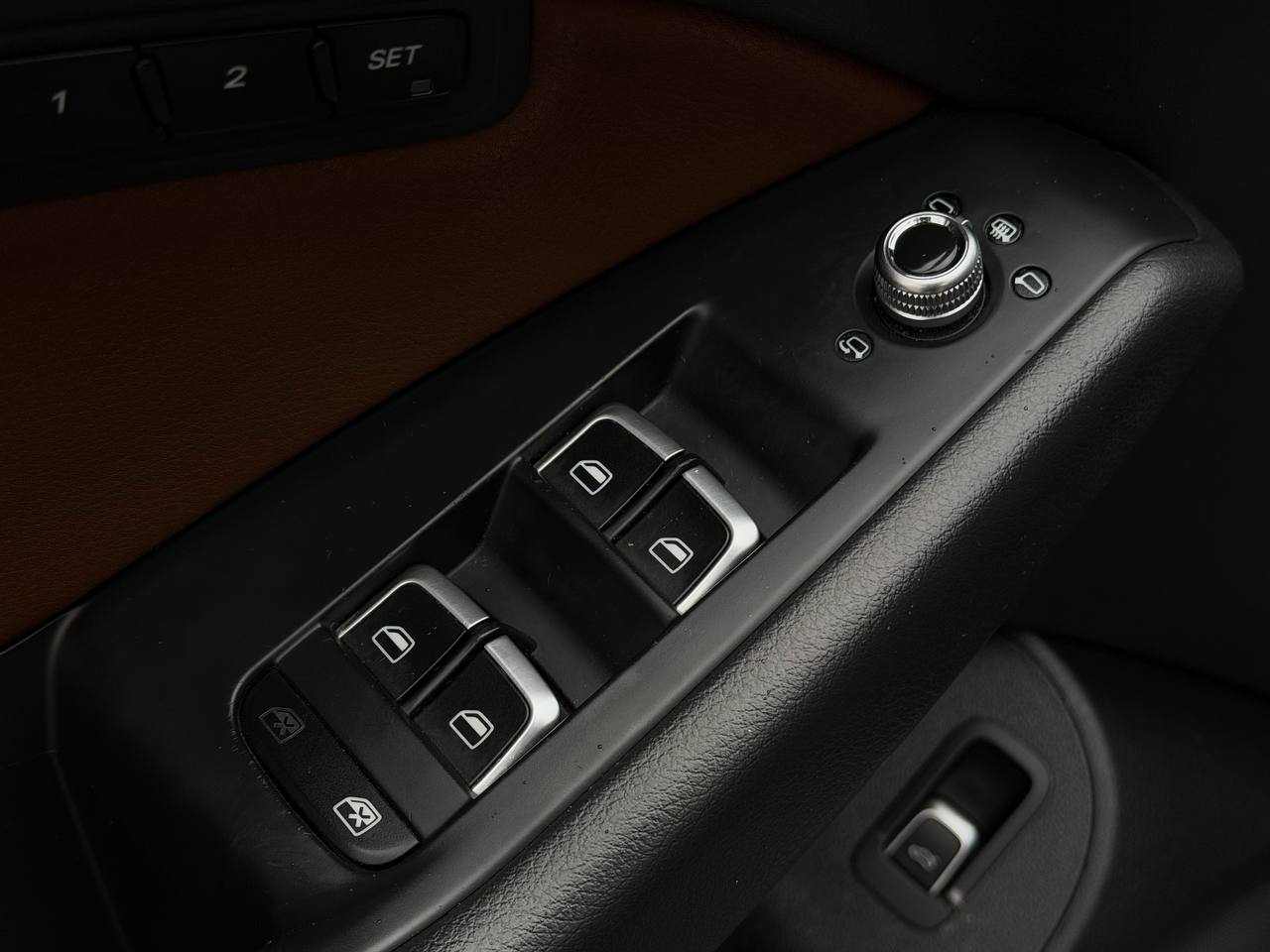 Audi-0
