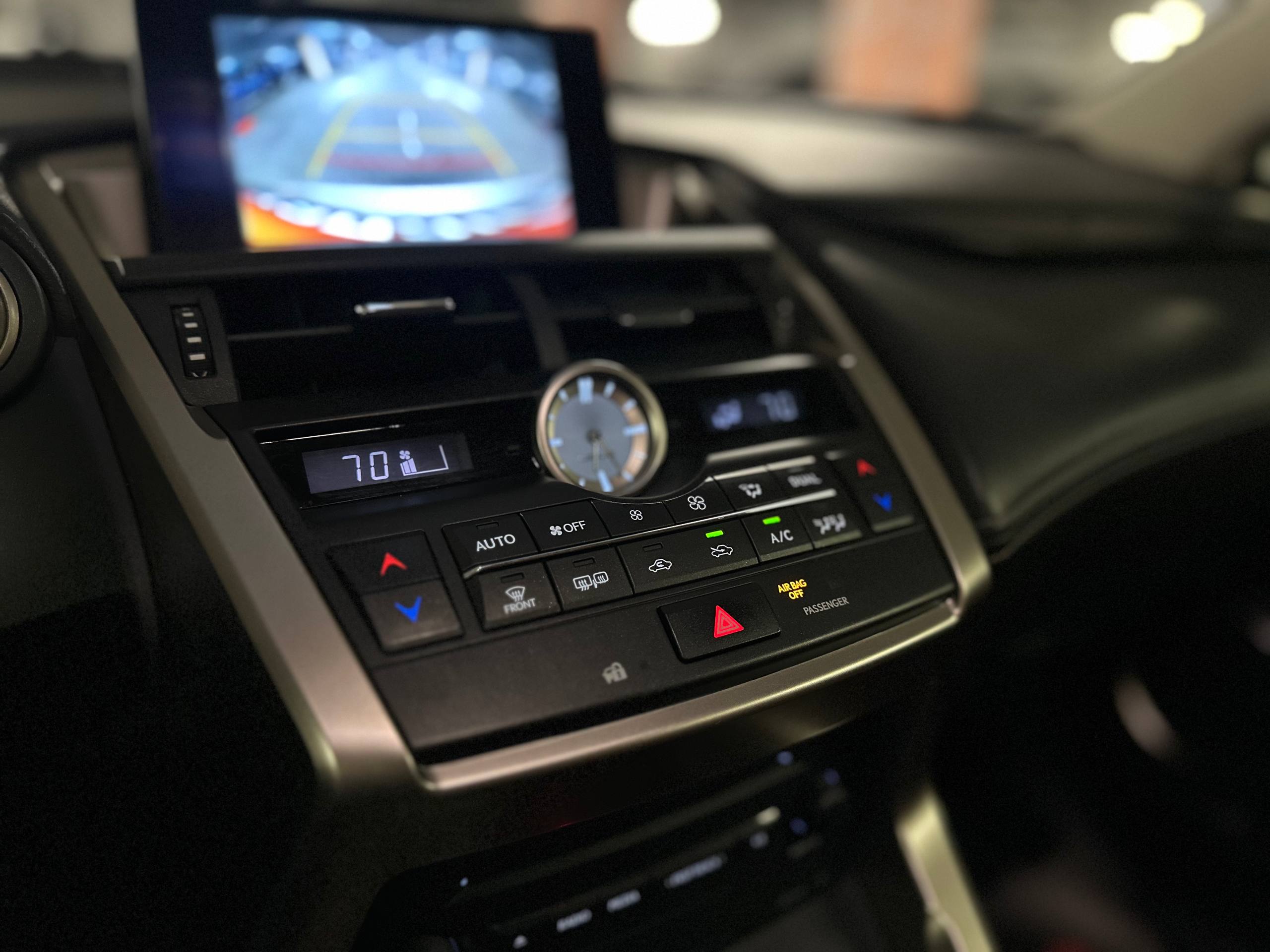 Lexus-13