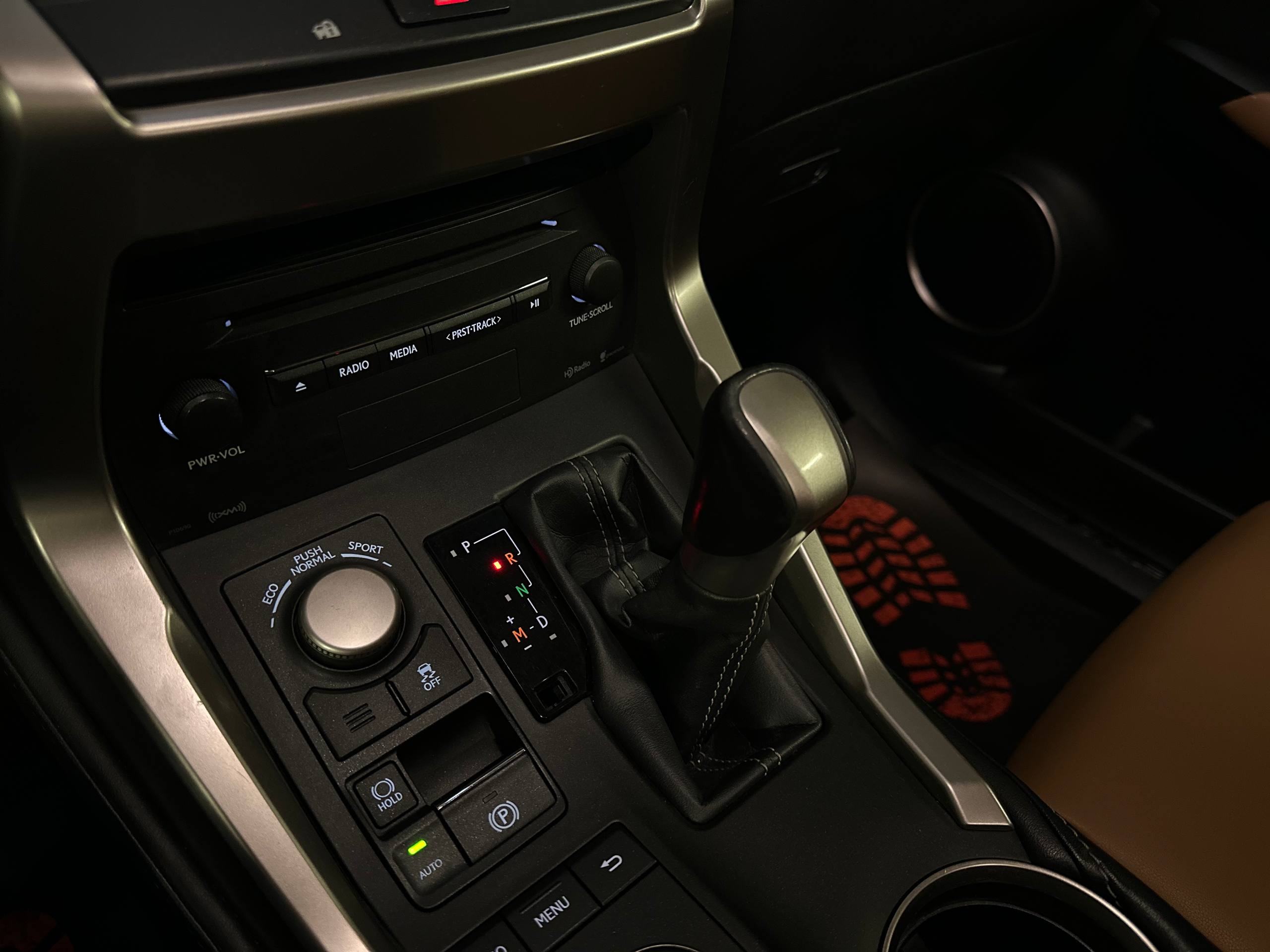 Lexus-15