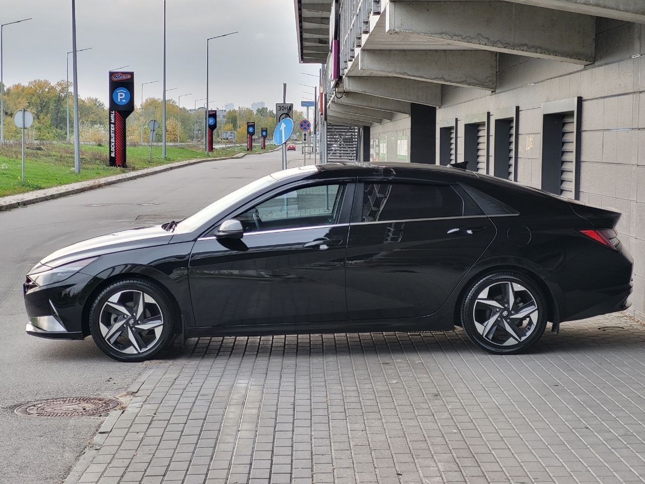 Hyundai-16