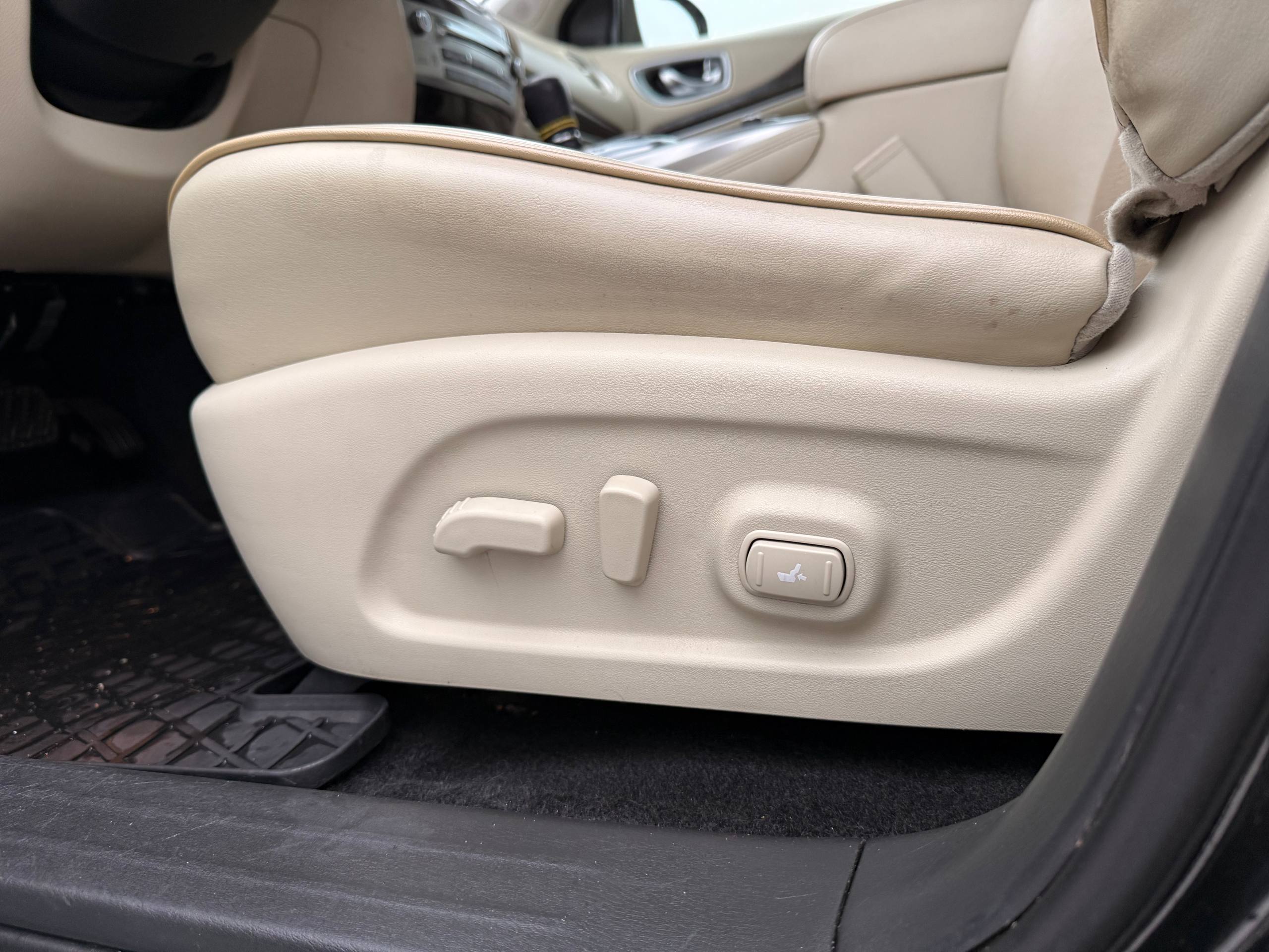 Infiniti-0