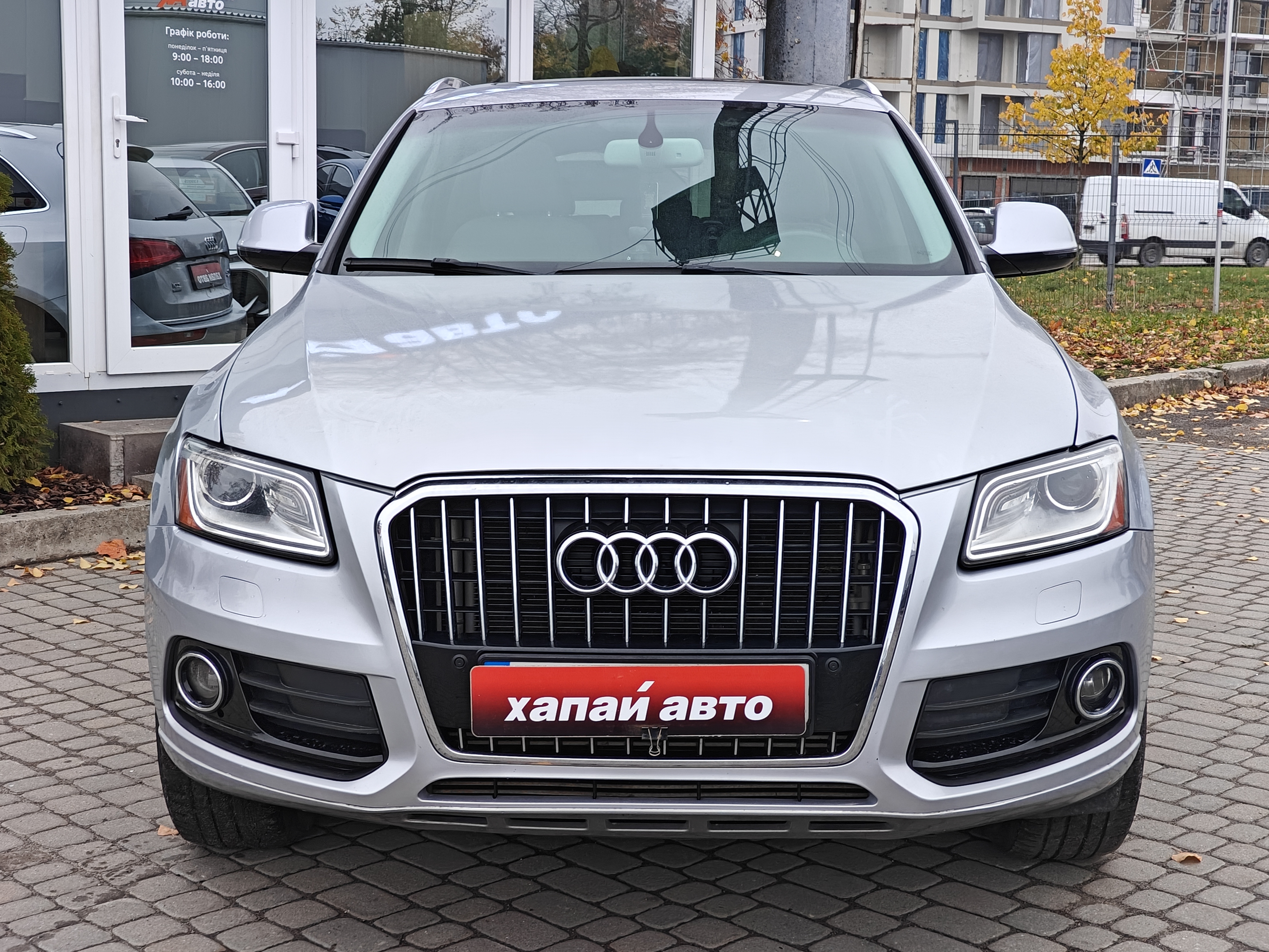 Audi-0