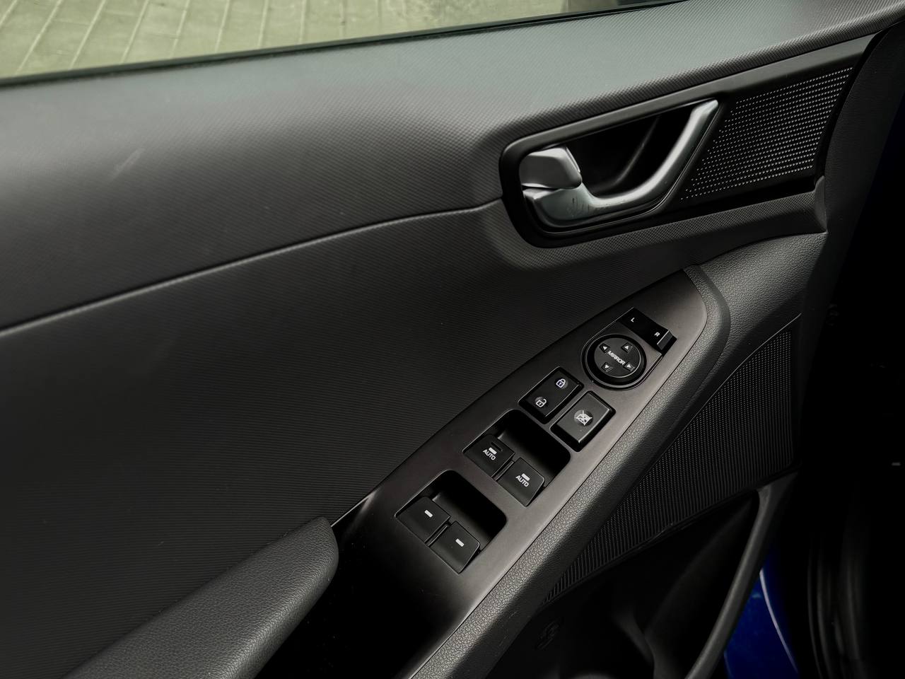 Hyundai-12
